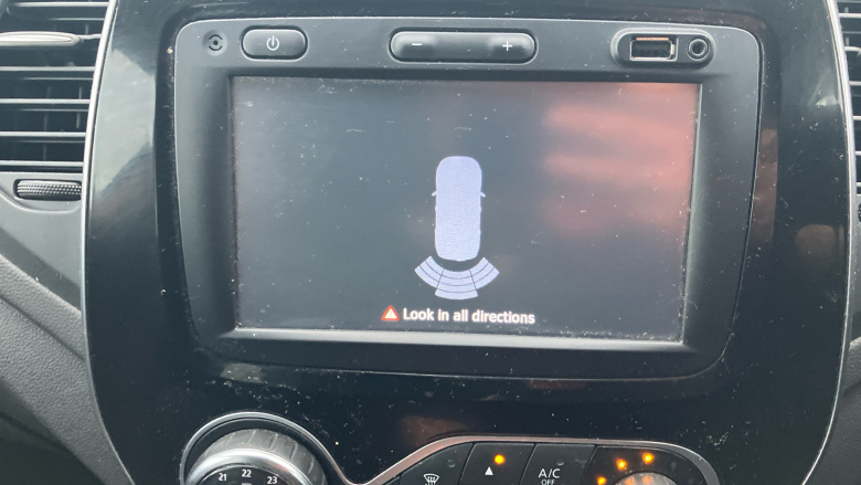 Renault Captur 0.9 TCE 90 Dynamique S Nav 5dr Petrol Hatchback